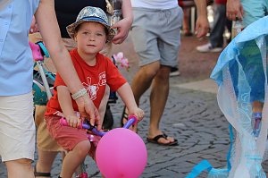 Fr&ouml;hliche Stimmung beim 210 Brunnenfest in Bad Langensalza
