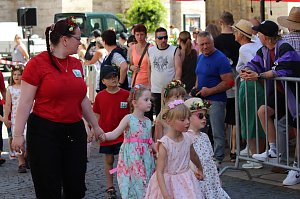 Fr&ouml;hliche Stimmung beim 210 Brunnenfest in Bad Langensalza
