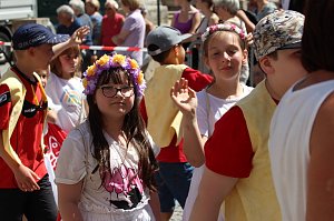 Fr&ouml;hliche Stimmung beim 210 Brunnenfest in Bad Langensalza