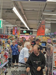 Streik im Kaufland f&uuml;hrte zu langen Schlangen an den Kassen 