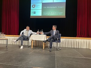 Szenen einer kontroversen Fragestunde