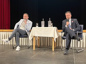 Szenen einer kontroversen Fragestunde