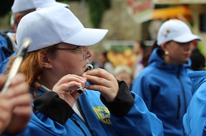Fest mit Bieranstich, Spielmannszug und Sch&uuml;tzenverein
