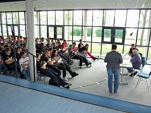 Ausstellung und Zeitzeugengespr&auml;ch