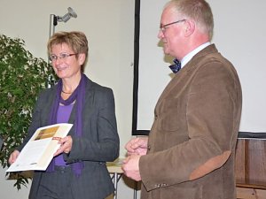 Bibliothekspreis &uuml;bergeben