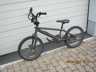 Bild: Dieses Fahrrad lies der T&auml;ter am Tatort zur&uuml;ck
