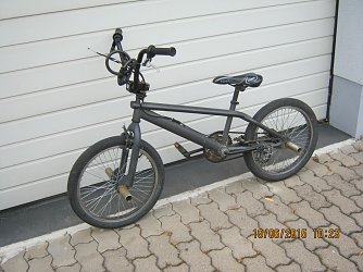 Dieses Fahrrad lies der T&auml;ter am Tatort zur&uuml;ck (Foto: Landespolizeiinspektion Nordhausen)