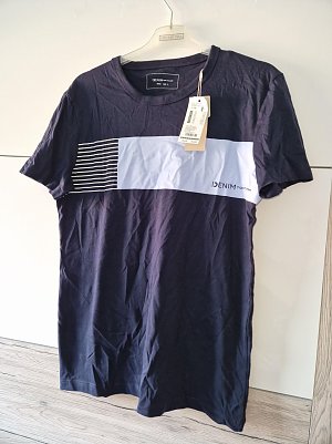 Shirt (Foto: )