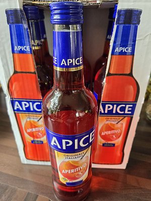 1 Karton Aperol vom Aldi  (Foto: )