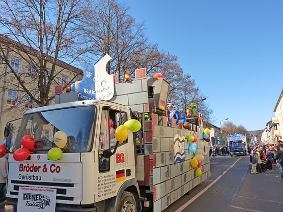 Rosenmontagsumzug Sondershausen (Foto: Karl-Heinz Herrmann)