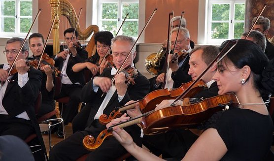 Spielt Geburtstagsst&auml;ndchen (Foto: T. Graner)