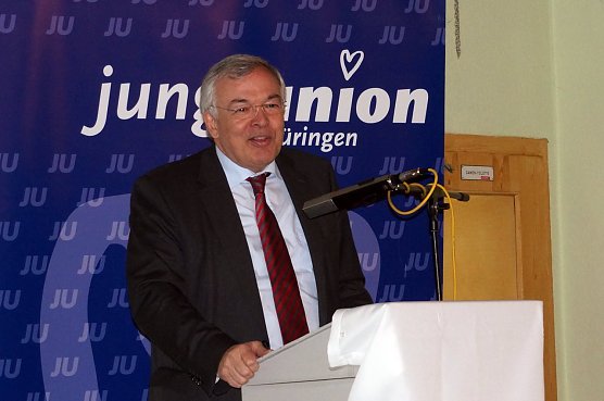 Prof.Dr. Thomas Bauer (Foto: Sandra Witzel) Prof.Dr. Thomas Bauer (Foto: Sandra Witzel)