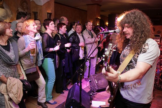 In 13 Kneipen geht in M&uuml;hlhausen zum 7. Honky Tonk&reg; die Post ab. (Foto: Foto: Agentur)