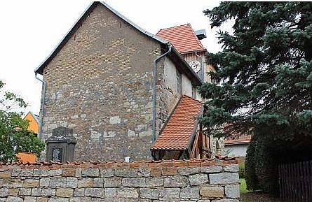 1. Radwegekirche am Unstrut-Werra-Radweg (Foto: Karl-Heinz Herrmann)