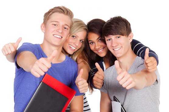 Jugendlichen zwischen 12 und 19 Jahren haben die M&ouml;glichkeit in den kommenden Sommerferien zu verschiedenen Terminen an einem Englischsprachkurs in Torquay an der Englischen Riviera teilzunehmen.  (Foto: Foto: Freundeskreis)