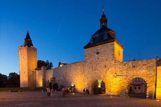 Die Kulturnacht klingt auf dem Wehrgang mit mehreren kleinen Konzerten aus. (Foto:  Foto: Tino Sieland; &copy; M&uuml;hlh&auml;user Museen)