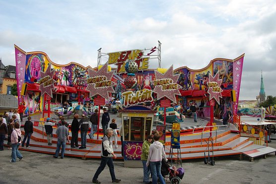 Auf dem M&uuml;hlh&auml;user Blobach ist Volksfeststimmung und erstklassiges Kirmesvergn&uuml;gen garantiert. (Foto: Foto: Mix, Archiv)