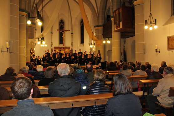 Erfolgreicher Auftakt von Werkstattkonzerten (Foto: Karl-Heinz Herrmann) Erfolgreicher Auftakt von Werkstattkonzerten (Foto: Karl-Heinz Herrmann)