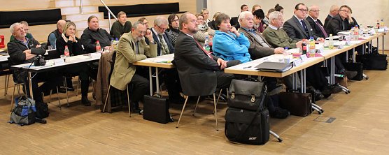 Kreissynode des Kirchenkreises begann mit Arbeit (Foto: Karl-Heinz Herrmann) Kreissynode des Kirchenkreises begann mit Arbeit (Foto: Karl-Heinz Herrmann)