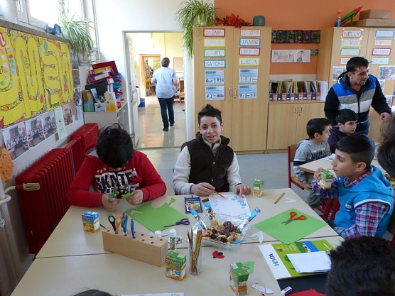 Das gemeinsame Malen und Basteln hat den Kindern sehr viel Spa&szlig; gemacht.   (Foto: KfLK)