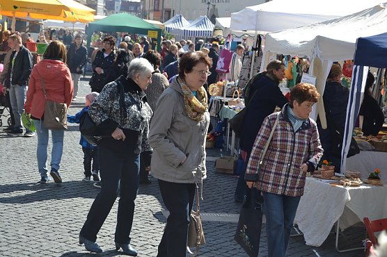 Vielf&auml;ltige Angebote erwarten die Besucher des Ostermarktes. (Foto: Stadtverwaltung)