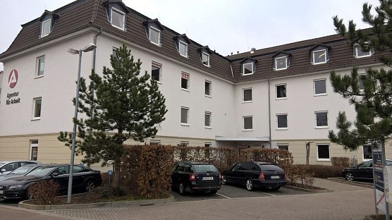 Der Fachdienst Sicherheit und Ordnung steht B&uuml;rgern ab sofort in der 2. Etage des Geb&auml;udes der Agentur f&uuml;r Arbeit in der Thomas-M&uuml;ntzer-Stra&szlig;e in M&uuml;hlhausen zur Verf&uuml;gung. (Foto: Landratsamt)