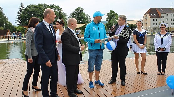 Solewasser-Vitalpark feierlich eingeweiht (Foto: Karl-Heinz Herrmann)