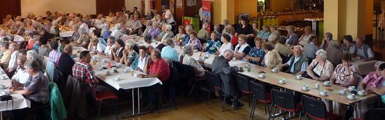 Gemeinsam singen (Foto: Pressestelle UHK)
