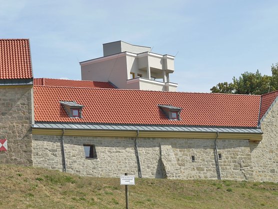 Blick auf die Aussichtsplattform (Foto: Ilka Kühn) Blick auf die Aussichtsplattform (Foto: Ilka Kühn)