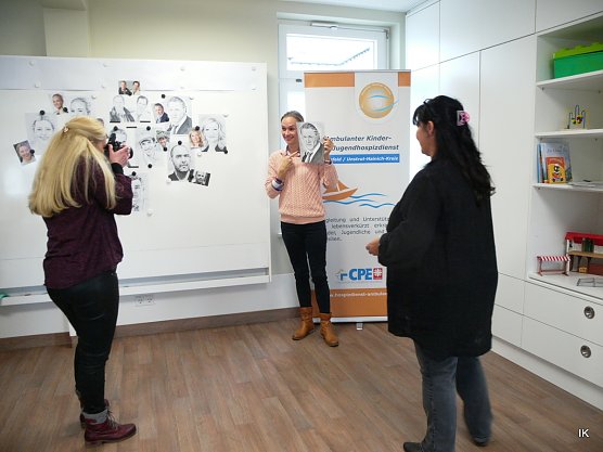 Vorbereitung der Auktion (Foto: Ilka K&uuml;hn)