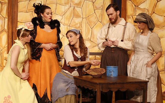 Aschenputtel (Foto: Agentur)