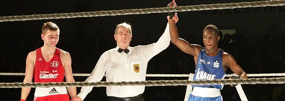 Dritter Sieg im dritten Kampf (Foto: nnz)