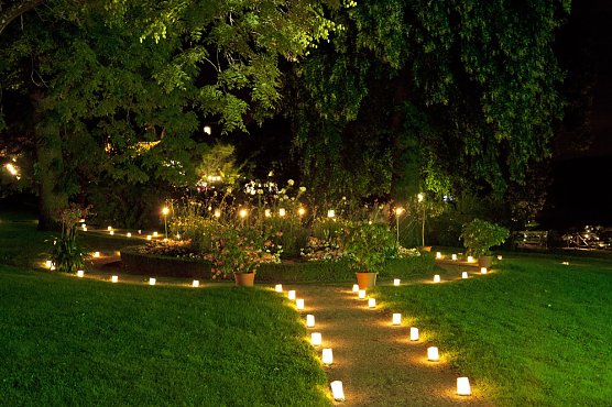 Vorverkauf für Dornburger Schlössernacht 2018 beginnt (Foto: C. Beyer ) Vorverkauf für Dornburger Schlössernacht 2018 beginnt (Foto: C. Beyer )