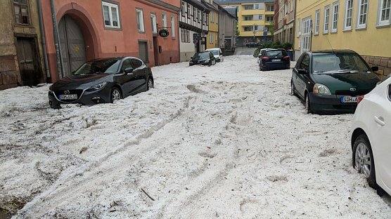 Aufr&auml;umarbeiten beginnen (Foto: Nico Sebert)