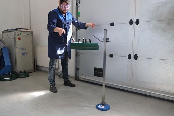 Falltest T&Uuml;V (Foto: T&Uuml;V Th&uuml;ringen)