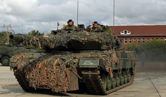 Kommandeurswechsel beim Panzerbataillon 393 "Th&uuml;ringer L&ouml;we" in der Kyffh&auml;user Kaserne Bad Frankenhausen statt.... (Foto: Karl-Heinz Herrmann)