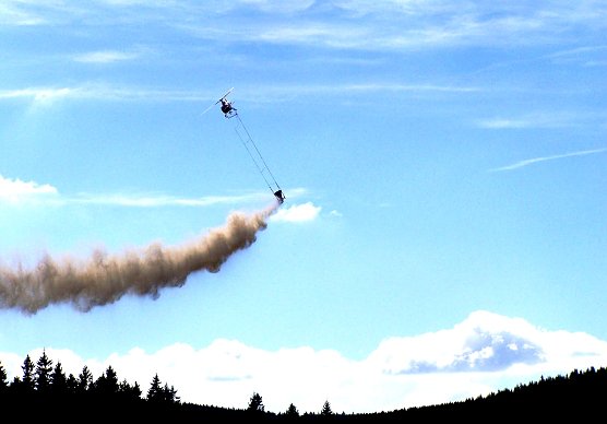 Kalkauswurf (Foto: ThüringenForst) Kalkauswurf (Foto: ThüringenForst)