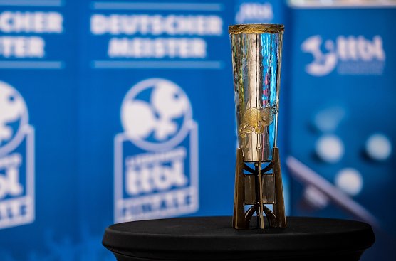 Um diese Troph&auml;e geht es ab August wieder (Foto: TTBL Sport GmbH)
