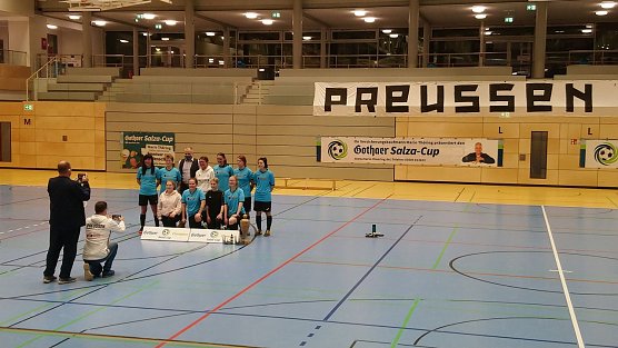 Die Preu&szlig;ener Damen holten den Pokal (Foto: Markus Fromm)