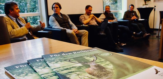 Fachtagung und Podiumsdiskussion in der Kalkh&uuml;tte rund um das Rotwild (Foto: Hegegemeinschaft S&uuml;dharz)