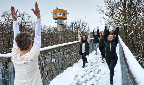 Fit und gesund auf dem Baumkronenpfad (Foto: © Tino Sieland) Fit und gesund auf dem Baumkronenpfad (Foto: © Tino Sieland)
