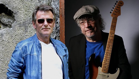 "Bond trifft Blume" (Foto: Roland Lange) "Bond trifft Blume" (Foto: Roland Lange)