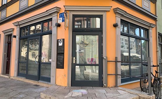 Soll nicht lange herrenlos bleiben: das Eiscaf&eacute; am Bad Langensalzaer Neumarkt (Foto: Eva Maria Wiegand)