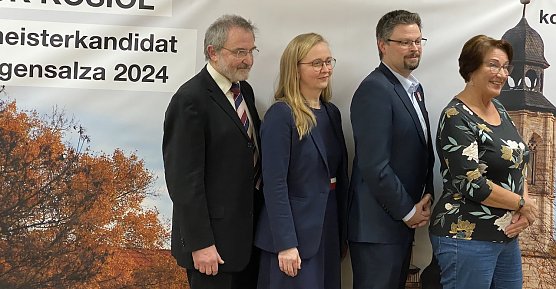 Patrick Kosiol 2.v.r.) wil mit Unterst&uuml;tzung von SPD/Gr&uuml;ne und DIE LINKE B&uuml;rgermeister von Bad Langensalza werden (Foto: oas)