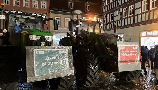 Am Montagsabend werden wie hier Ende Januar wieder schwerer Maschinen durch die Bad Langensalzaer Innenstadt rollen (Foto: oas)