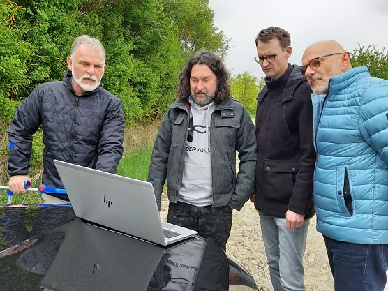 Landrat Zanker, Planer Neuske, B&uuml;rgermeister Hartung und BOREAS Herr Lafeld. (Foto: Marcus Reich, LRA UHK)