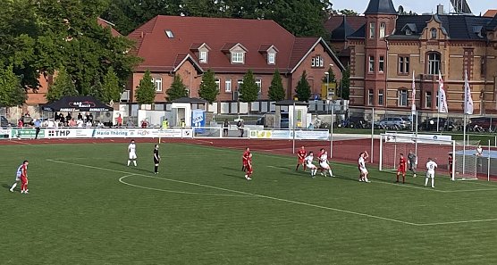 Dicke Luft im Union-Strafraum nach einem Eckball (Foto: oas)