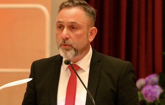 Seit 2018 leitet Matthias Reinz als B&uuml;rgermeister die Stadtverwaltung in Bad Langensalza und m&ouml;chte dies auch in den n&auml;chsten sechs Jahren tun (Foto: emw)