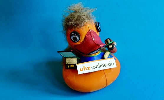 Unsere Zeitungsente rechnet sich gute Chancen beim Rennen aus  (Foto: Eva Maria Wiegand)