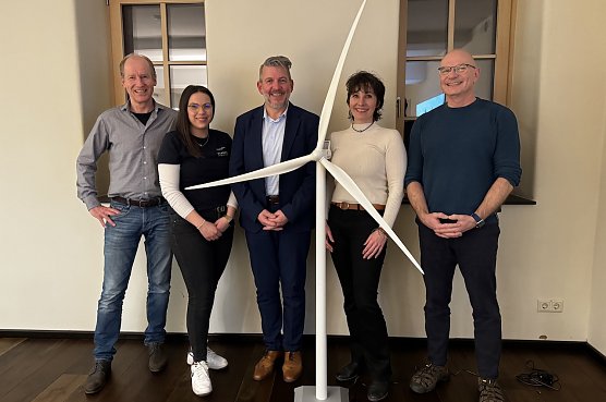 Landrat Thomas Ahke (Mitte) zu Besuch in Herbsleben (Foto: R.Rothe)